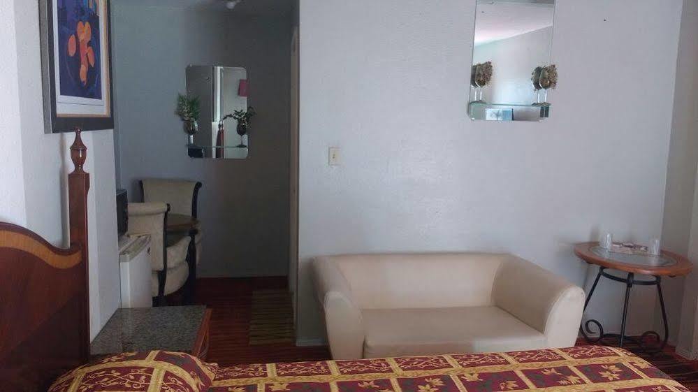 La Petite Rouge Motel San Diego Luaran gambar