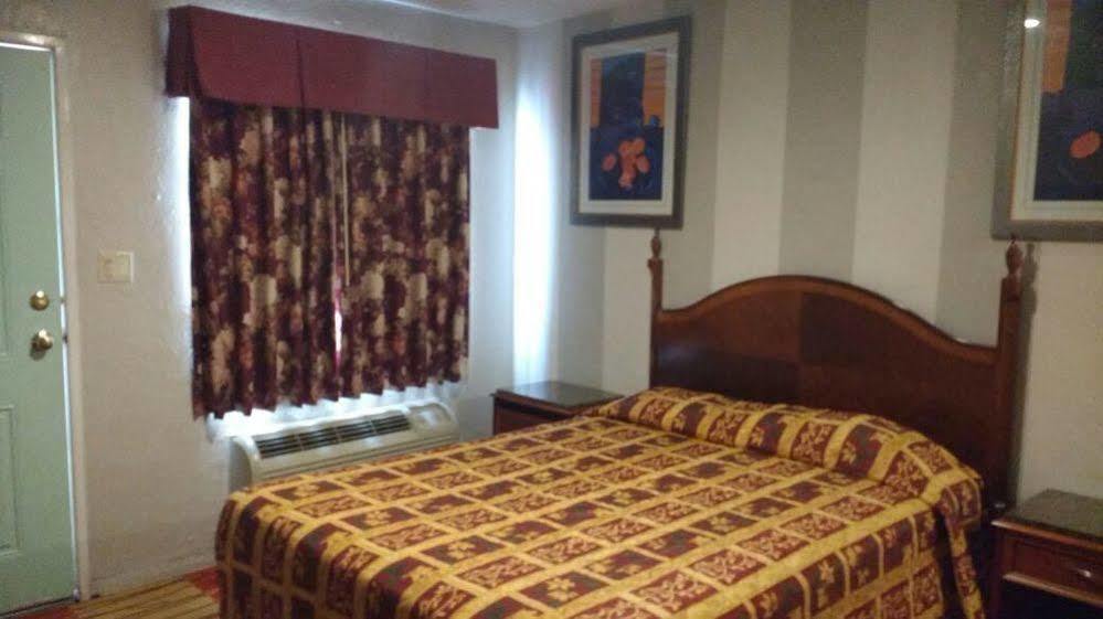 La Petite Rouge Motel San Diego Luaran gambar