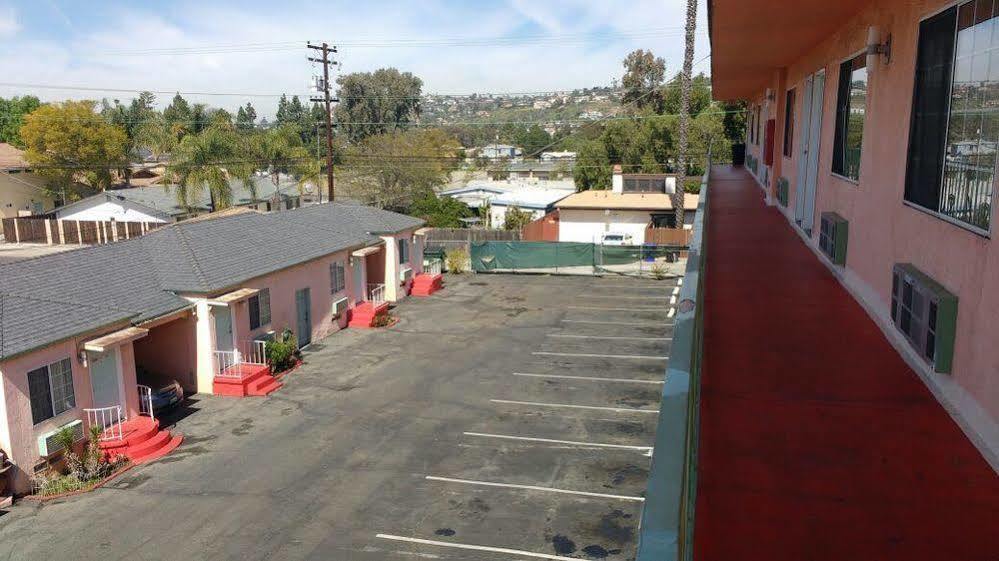 La Petite Rouge Motel San Diego Luaran gambar
