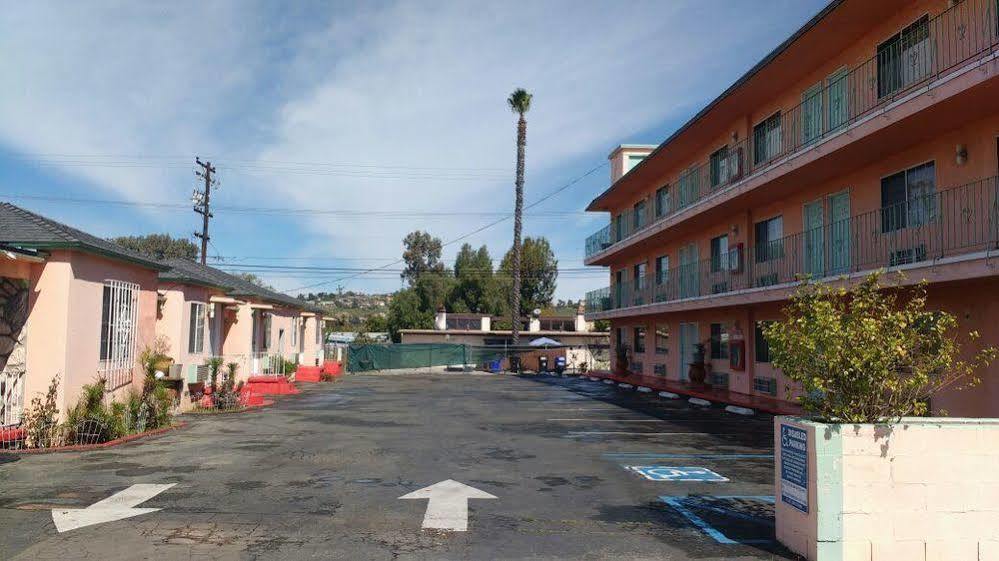 La Petite Rouge Motel San Diego Luaran gambar